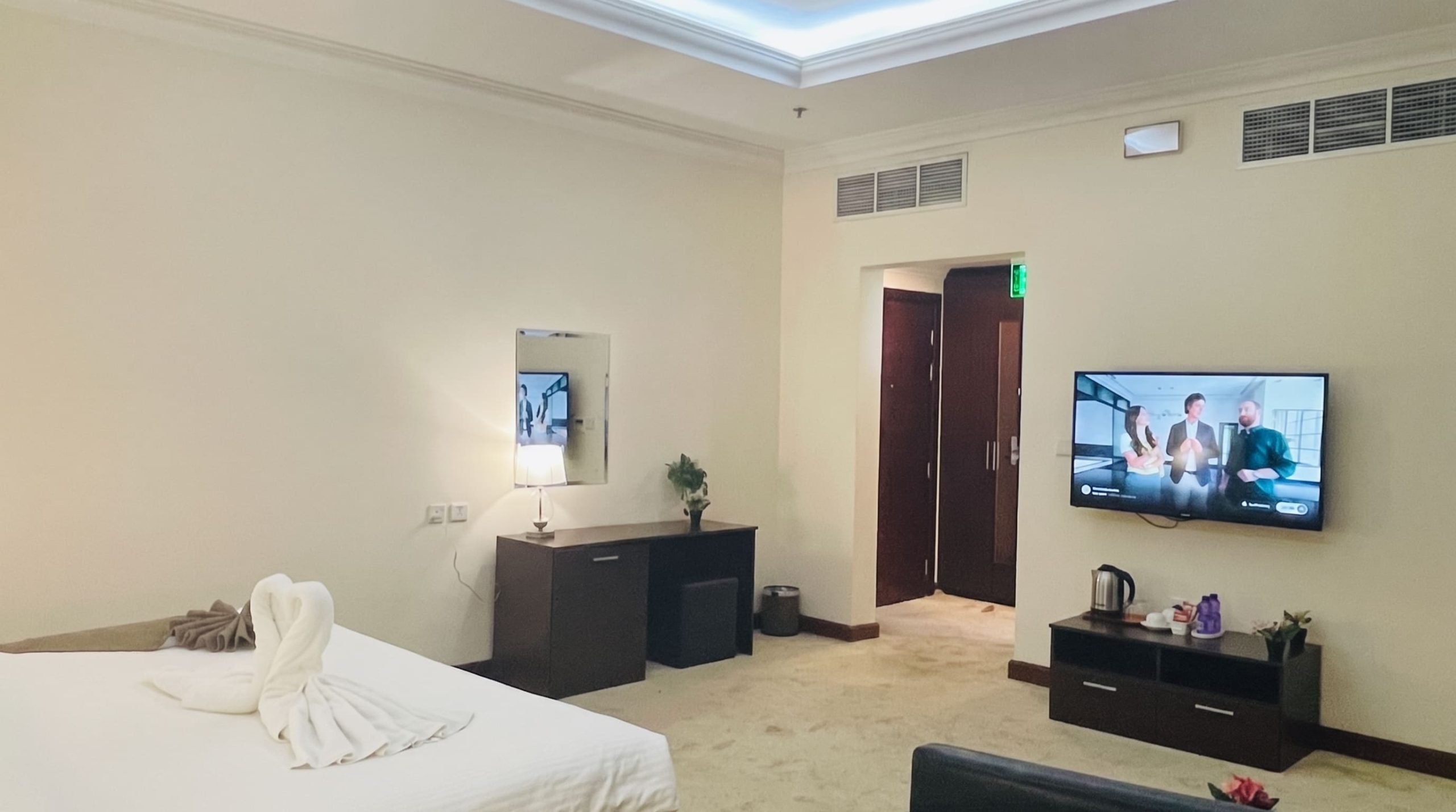 Deluxe King Room